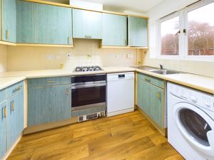 KITCHEN- click for photo gallery